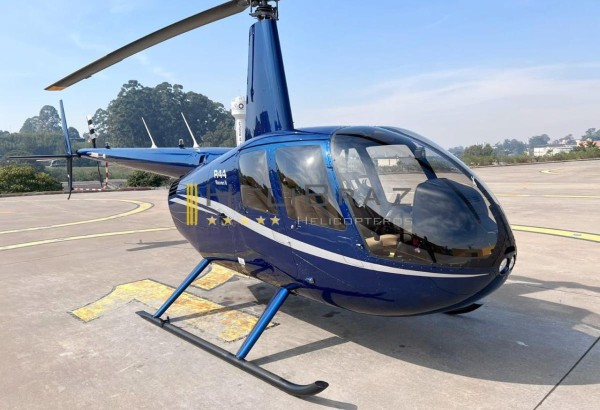 HELICÓPTERO ROBINSON R44 - 2021 - 90hs - HeliBraz Helicopteros